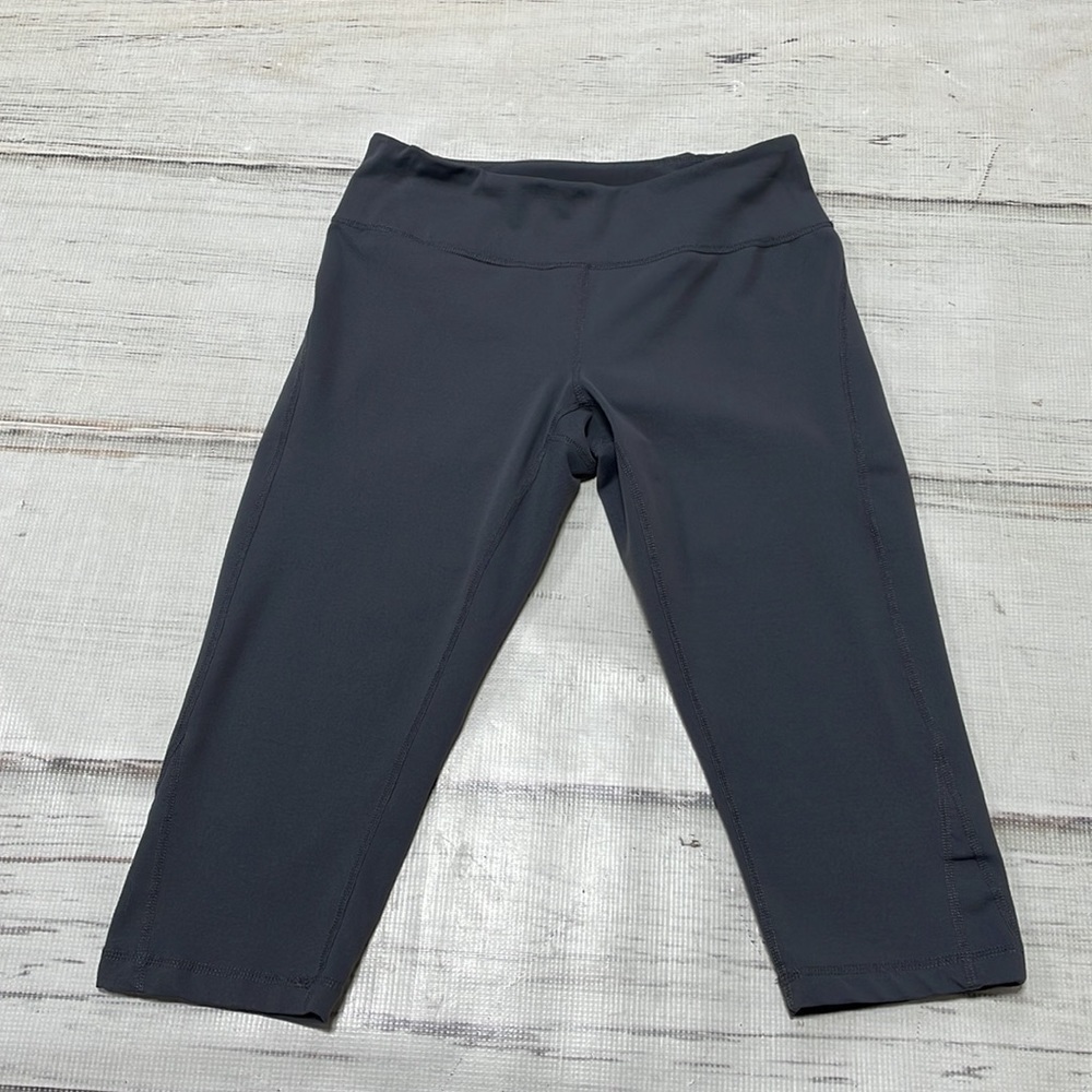 Zella Leggings Capri Crop Gray Small